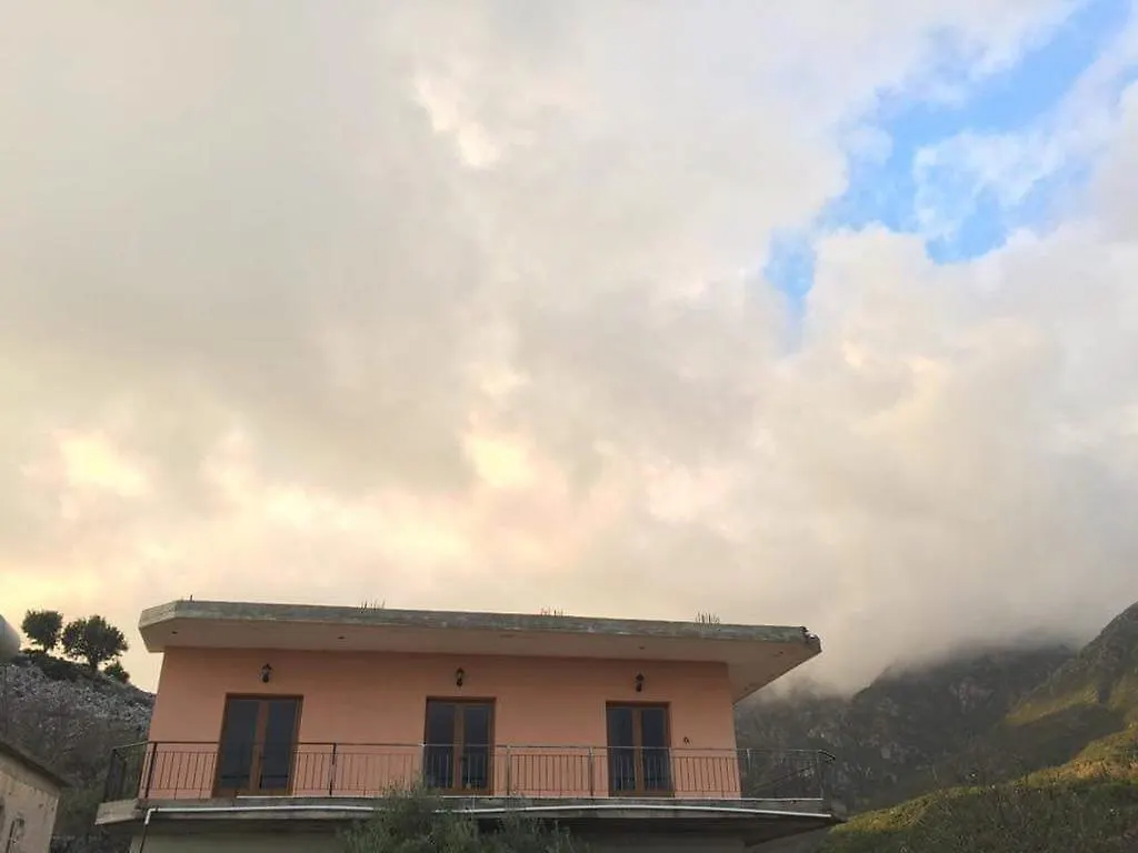 Vila Melpo Apartments Ilias Albania